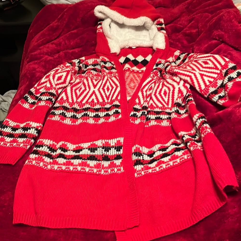 Size 2XG sweater.
